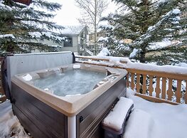 5025 Main Gore Place 4 Bedroom Condo by RedAwning