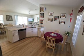 Little Peace Of Paradise At Willow Wood 3 Bedroom Home by RedAwning