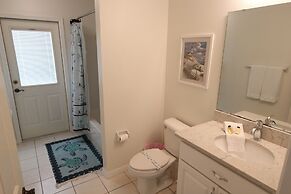 Little Peace Of Paradise At Willow Wood 3 Bedroom Home by RedAwning