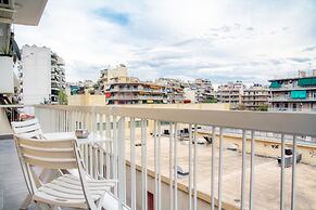 Spacious 3-Bedroom Apartment Near the Train