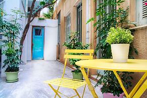 Spacious 3-Bedroom Apartment Near the Train