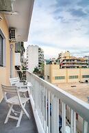 Spacious 3-Bedroom Apartment Near the Train