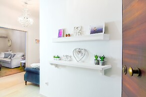 Charming 2 bdr apt next to Piraeus port