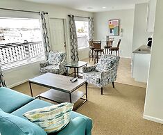 Old Harbor Inn