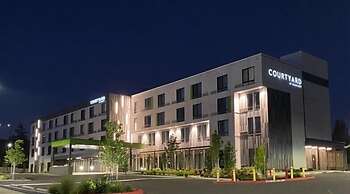 Courtyard by Marriott Portland East