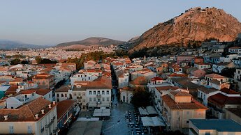 Castellano Hotel & Suites