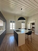 Castellano Hotel & Suites