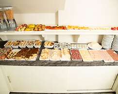 Dona Adélia Hotel e Restaurante