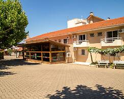 Dona Adélia Hotel e Restaurante