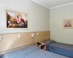 Dona Adélia Hotel e Restaurante