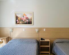 Dona Adélia Hotel e Restaurante