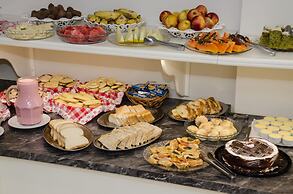 Dona Adélia Hotel e Restaurante