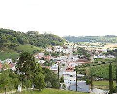 Dona Adélia Hotel e Restaurante