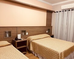 Dona Adélia Hotel e Restaurante