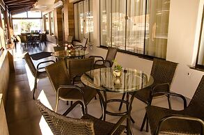 Dona Adélia Hotel e Restaurante