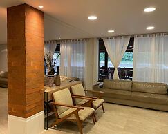 Dona Adélia Hotel e Restaurante