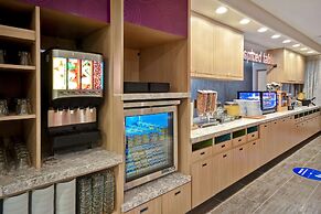 Home2 Suites by Hilton Eau Claire South