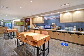 Home2 Suites by Hilton Eau Claire South