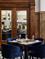 Hilton Melbourne Little Queen Street