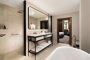 Hilton Melbourne Little Queen Street