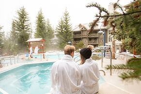 Blackcomb Springs Suites by CLIQUE