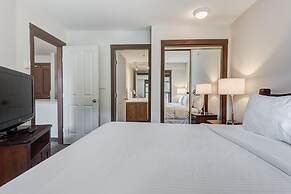 Blackcomb Springs Suites by CLIQUE