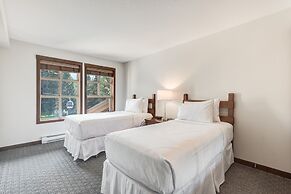 Blackcomb Springs Suites by CLIQUE