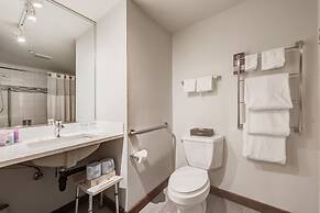 Blackcomb Springs Suites by CLIQUE