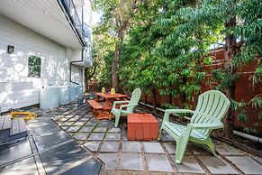 Ground Floor In Venice Near The Beach 3 Bedroom Home by RedAwning