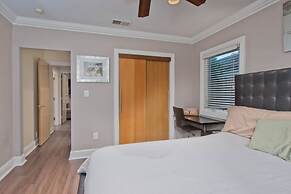 Ground Floor In Venice Near The Beach 3 Bedroom Home by RedAwning