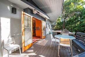 Ground Floor In Venice Near The Beach 3 Bedroom Home by RedAwning