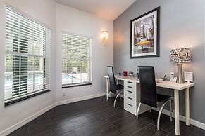 Stunning Executive Ruyper 4 Bedroom Home by RedAwning