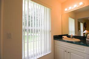 Perfect Family Gateway At Silverthorne 3 Bedroom Home by RedAwning