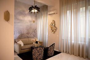 INTOMILAN  Galleria Duomo - Boutique & Design Aparthotel