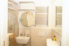 INTOMILAN  Galleria Duomo - Boutique & Design Aparthotel