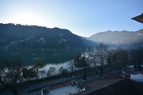 Hotel Happy Home The Lake Paradise