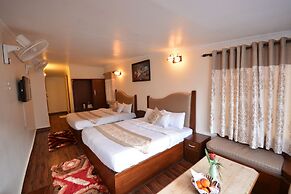 Hotel Happy Home The Lake Paradise