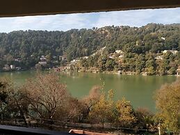 Hotel Happy Home The Lake Paradise