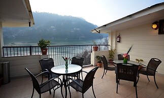 Hotel Happy Home The Lake Paradise