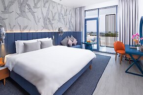 C Central Resort the Palm