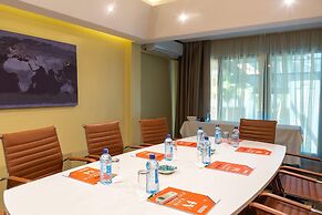 Cysuites Apartment Hotel