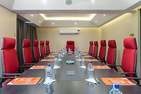 Cysuites Apartment Hotel