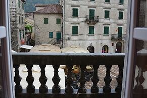 Montenegro Backpackers Home Kotor