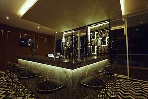 Number One Oxford Street Hotel & Suites