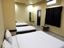 Hotel Daksh