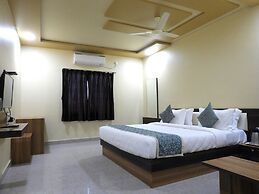 Hotel Daksh