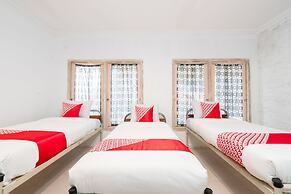 OYO 1592 Gading 4u Homestay