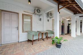 OYO 1592 Gading 4u Homestay