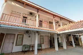 OYO 1592 Gading 4u Homestay