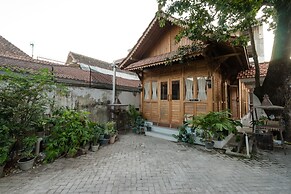 OYO 1592 Gading 4u Homestay